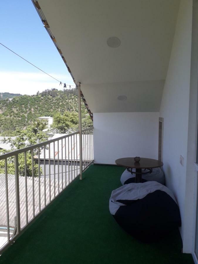 Akaki'S Guesthouse Borjomi Exterior photo